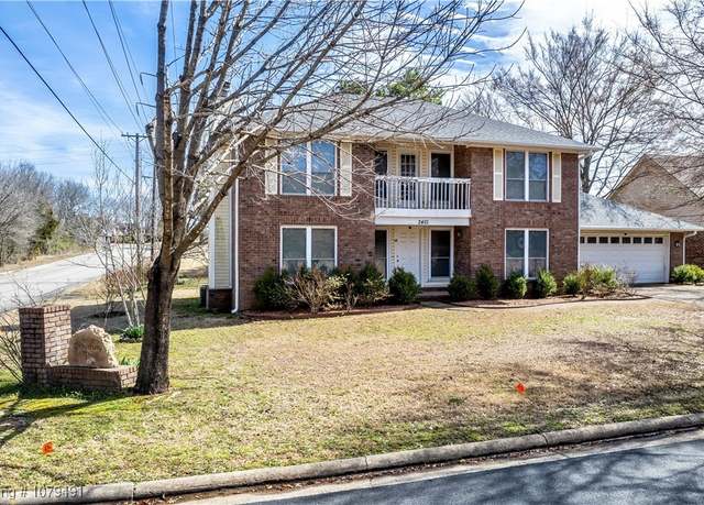 Property at 2401 87th Dr, Fort Smith, AR 72903, 3 beds, 2.5 baths