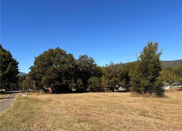 Property at TBD Lots 8-9 3rd St, Hartford, AR 72938