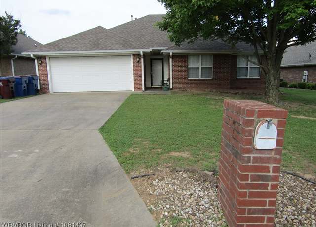 Property at 6319 Galven Way, Fort Smith, AR 72916, 2 beds, 2 baths