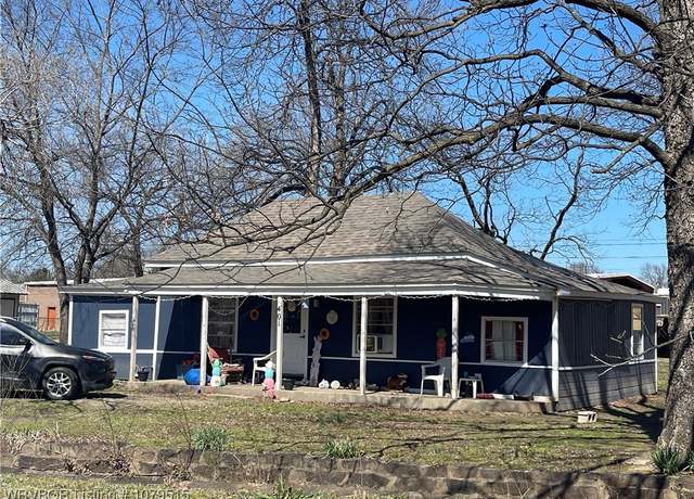 Property at 401 W Choctaw Ave, Sallisaw, OK 74955, 3 beds, 1 bath