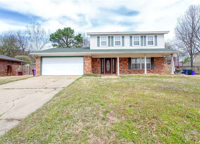 Property at 6307 S Atlanta St, Fort Smith, AR 72903, 4 beds, 2.5 baths