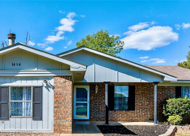 Property at 1414 12th Cir, Barling, AR 72923, 4 beds, 2.5 baths