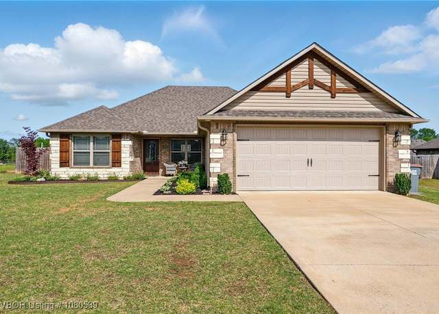 Property at 1026 Snow Goose Way, Barling, AR 72923, 3 beds, 2 baths