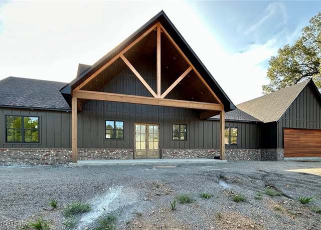 Property at 21525 Us-71, Greenwood, AR 72936, 3 beds, 2.5 baths