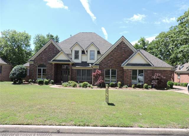 Property at 1712 Rannoch Trce, Fort Smith, AR 72908, 4 beds, 5.5 baths