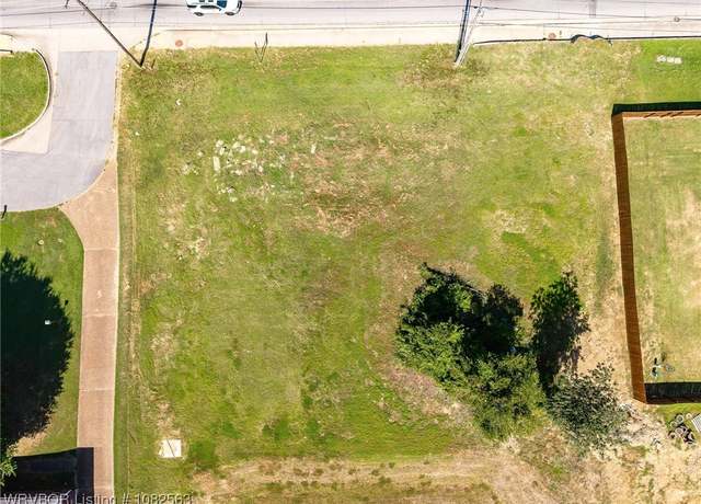 Property at 2807 Jenny Lind Rd, Fort Smith, AR 72903