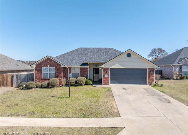 Property at 608 Laurel Way, Alma, AR 72921, 3 beds, 2 baths
