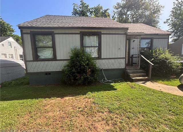 Property at 4001 Macarthur Dr, Fort Smith, AR 72904, 2 beds, 1 bath