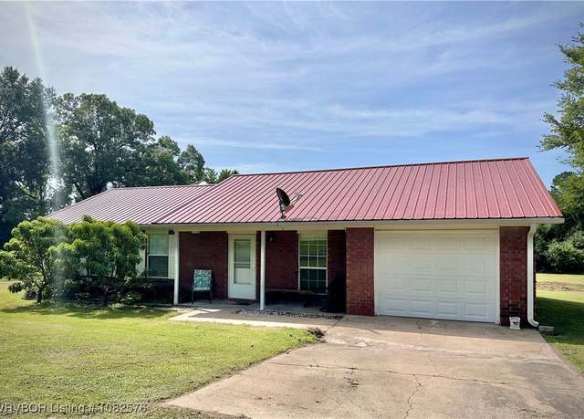 Property at 45880 Cox Ln, Heavener, OK 74937, 3 beds, 2 baths