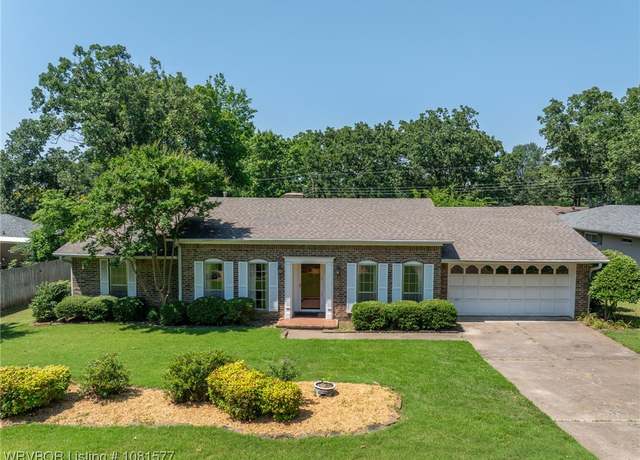 Property at 7711 Westminster Pl, Fort Smith, AR 72903, 3 beds, 2 baths