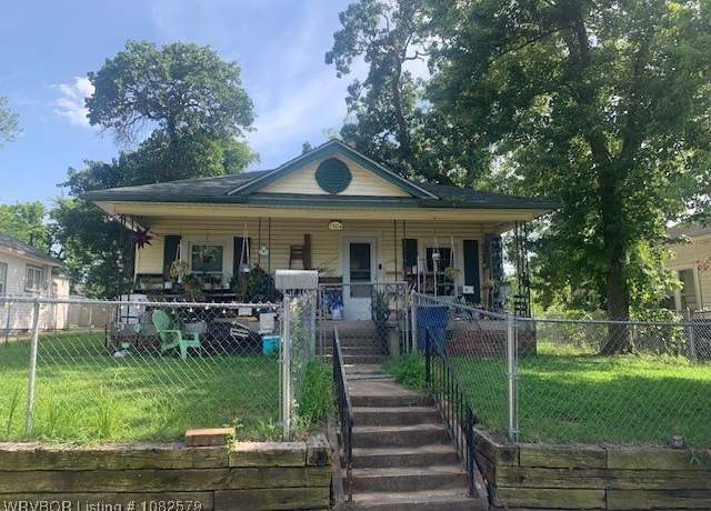 Property at 1904 Q St, Fort Smith, AR 72901, 2 beds, 1 bath