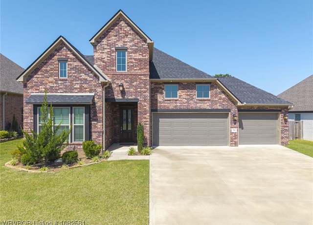 Property at 7004 Forest Canyon Dr, Fort Smith, AR 72916, 3 beds, 2 baths