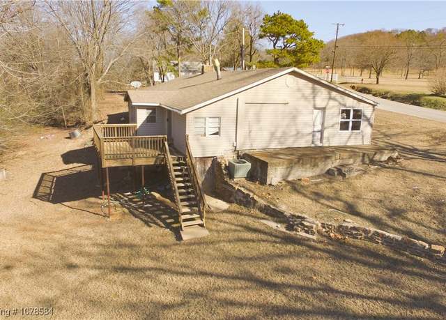 Property at 709 Sycamore St, Mountainburg, AR 72946, 2 beds, 1 bath