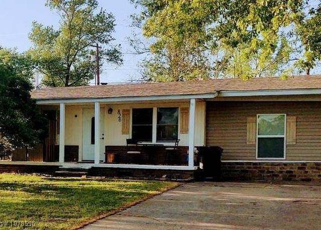 Property at 826 Broyles St, Alma, AR 72921, 4 beds, 2 baths