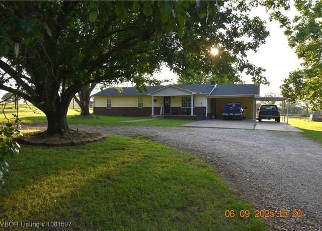 Property at 100884 S 4650 Rd, Sallisaw, OK 74955, 3 beds, 2 baths