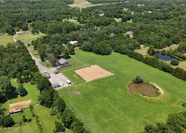 Property at 6833 Sturgeon Rd, Hackett, AR 72937, 3 beds, 2.5 baths