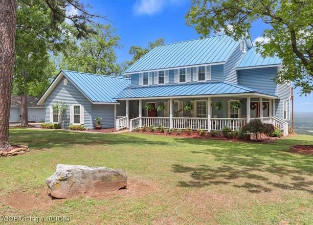 Property at 3900 Wylie Rd, Poteau, OK 74953, 4 beds, 3 baths
