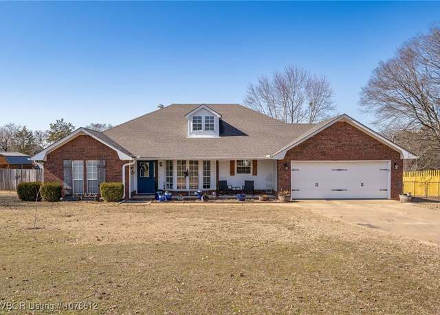 Property at 2027 High Meadow Ln, Alma, AR 72921, 3 beds, 2 baths