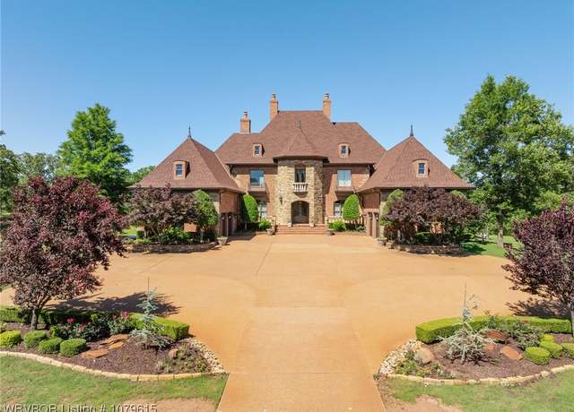 Property at 12034 Ridgefield Dr, Fort Smith, AR 72916, 5 beds, 5.5 baths