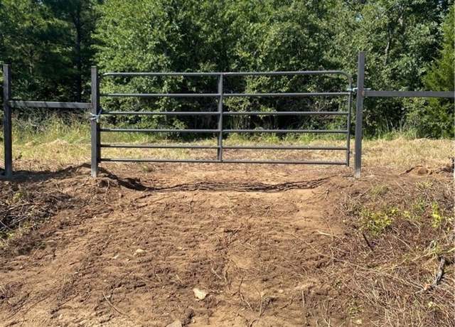 Property at Tract 4 E 1090 Rd, Henryetta, OK 74437