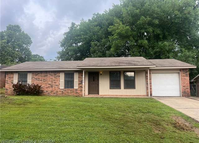 Property at 1505 6th Ter, Barling, AR 72923, 3 beds, 1.5 baths