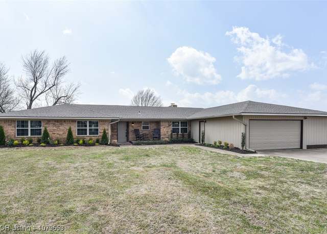 Property at 109126 S 4763 Rd, Roland, OK 74954, 3 beds, 2 baths