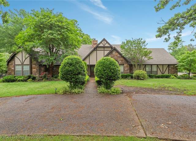Property at 6817 Free Ferry Rd, Fort Smith, AR 72903, 3 beds, 2.5 baths