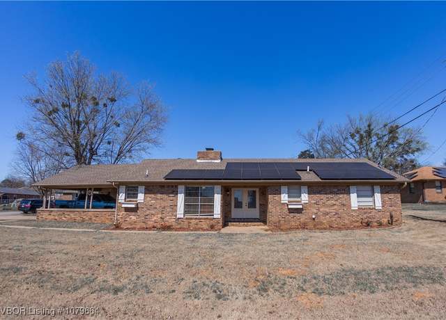 Property at 736 Maple Shade Rd, Alma, AR 72921, 3 beds, 2 baths