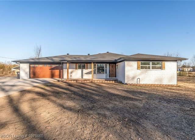 Property at 1907 Catcher Rd, Van Buren, AR 72956, 3 beds, 3 baths