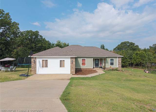 Property at 804 Sixth Ave, Fort Smith, AR 72916, 4 beds, 2 baths