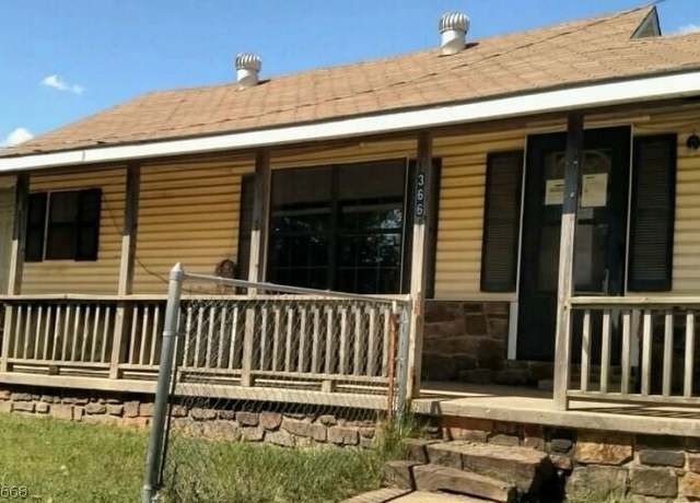 Property at 366 Paint Rock Rd, Magazine, AR 72943, 2 beds, 1 bath