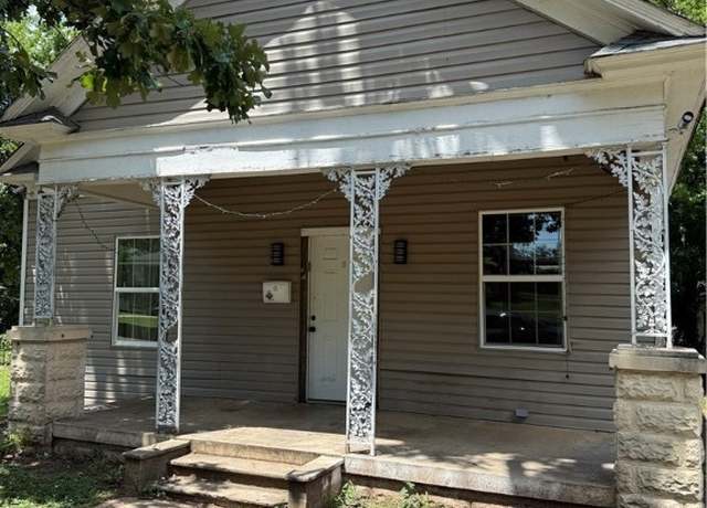 Property at 1805 S T St, Fort Smith, AR 72901, 3 beds, 1.5 baths