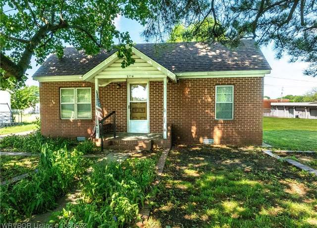 Property at 5114 S 32nd St, Fort Smith, AR 72903, 2 beds, 2 baths