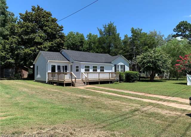 Property at 929 E Main St, Booneville, AR 72927, 3 beds, 2 baths
