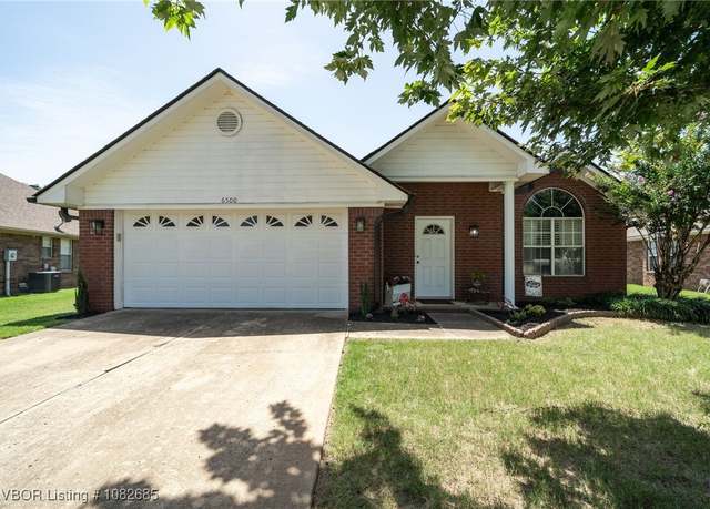 Property at 6500 Parkfront Dr, Fort Smith, AR 72916, 3 beds, 2 baths