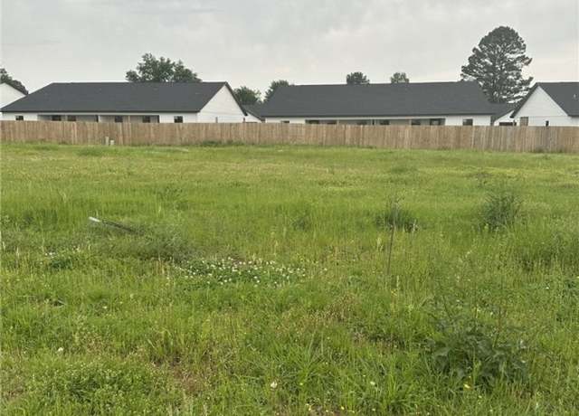 Property at 1916 Yellowstone Dr, Barling, AR 72923