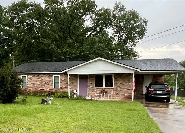 Property at 13824 Grober Hill Way, Fort Smith, AR 72916, 3 beds, 1.5 baths