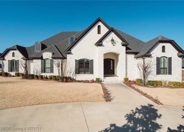 Property at 8801 Rombauer Point Pt, Fort Smith, AR 72916, 4 beds, 3.5 baths
