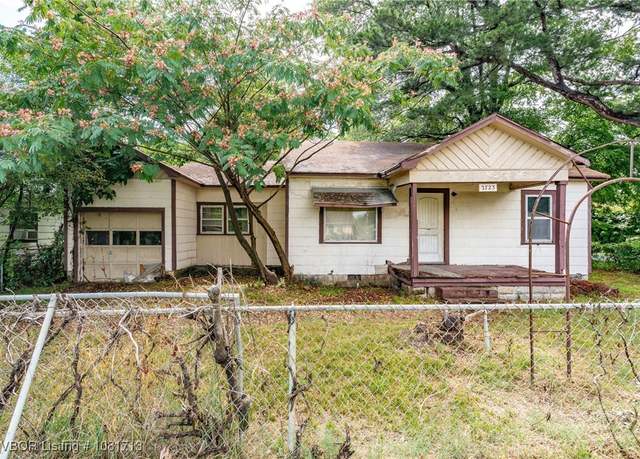 Property at 2723 N Albert Ave, Fort Smith, AR 72901, 2 beds, 1 bath