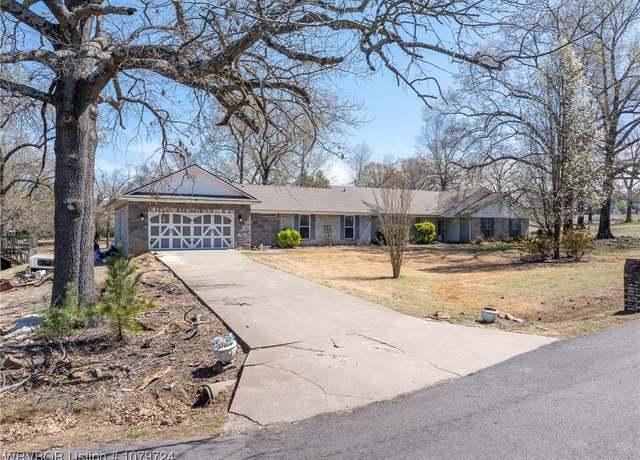 Property at 2702 Rambo Cir, Lavaca, AR 72941, 4 beds, 3.5 baths
