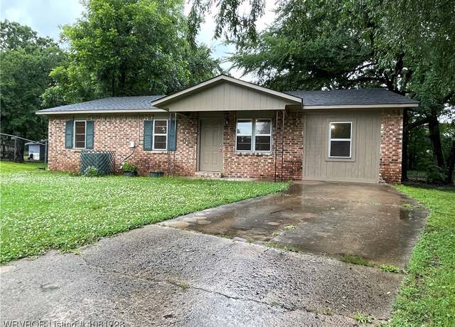 Property at 123 Gamma Cir, Roland, OK 74954, 3 beds, 1.5 baths