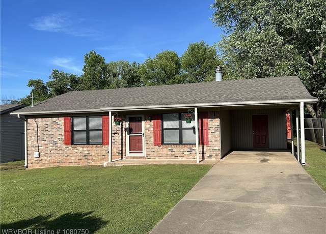 Property at 7715 Martin St, Fort Smith, AR 72908, 2 beds, 1.5 baths