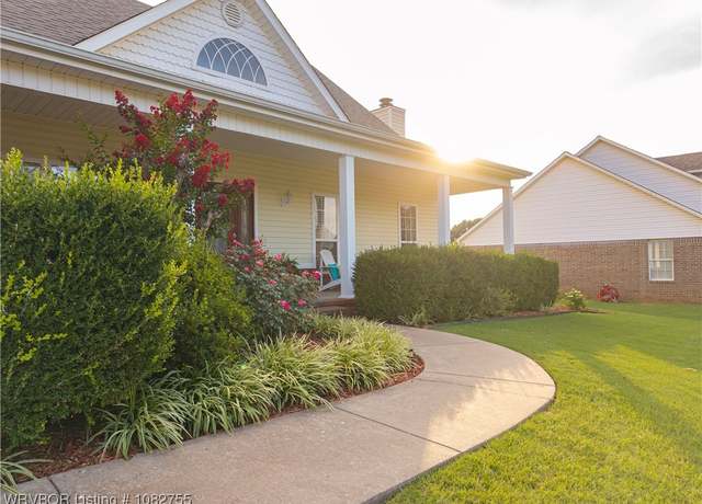 Property at 3425 Eagle Dr, Greenwood, AR 72936, 3 beds, 2 baths