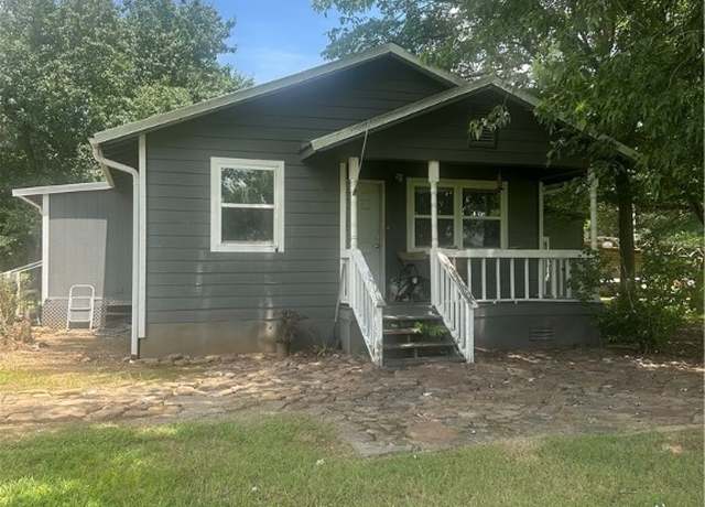 Property at 3100 Beech Dr, Van Buren, AR 72956, 3 beds, 3 baths