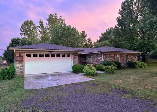 Property at 11800 Highway 96, Greenwood, AR 72936, 3 beds, 2 baths