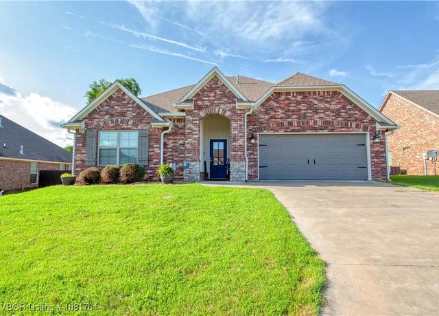 Property at 710 Encina Ln, Greenwood, AR 72936, 3 beds, 2 baths