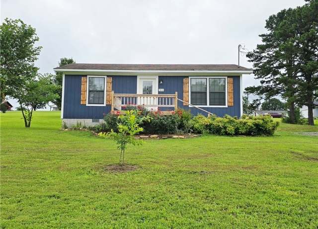 Property at 3516 E Walnut St, Paris, AR 72855, 1 bed, 1 bath
