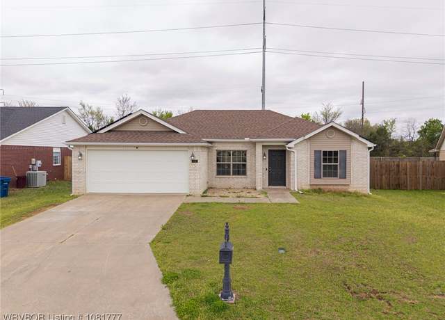 Property at 7700 Huntington Wy Way, Fort Smith, AR 72916, 3 beds, 2 baths