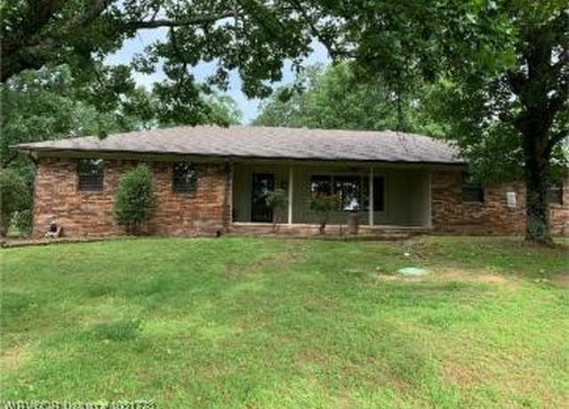 Property at 1345 Ulmer St, Greenwood, AR 72936, 3 beds, 2.5 baths