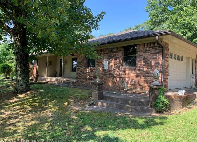 Property at 1345 Ulmer St, Greenwood, AR 72936, 3 beds, 2.5 baths